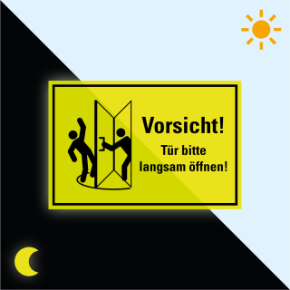 Hauptbild PERMALIGHT® power Hinweisschild: Vorsicht: Tür bitte langsam öffnen, Text und Symbol, gelb-schwarz, Standardfolie lang nachleuchtend, 300 x 200 mm